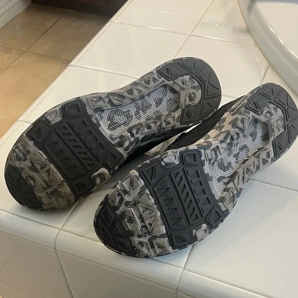 APL Women’s Black Knit Sneakers - Picture 3 of 4